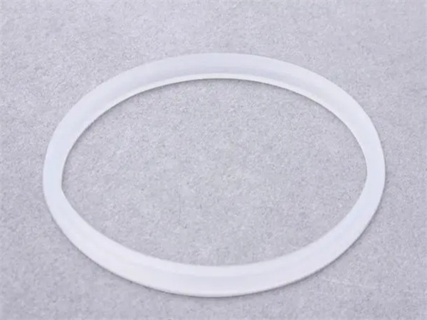 What is the reason why silicone sealing rings do not fade?