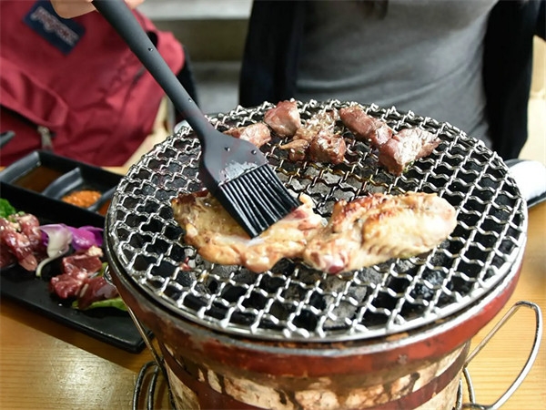 How to choose a suitable silicone brush for frying eggs, grilling, and air fryers?