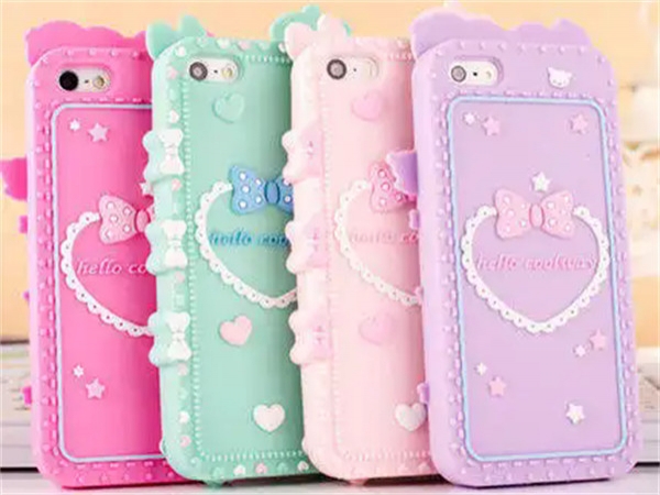 What are the processes for silicone phone cases?