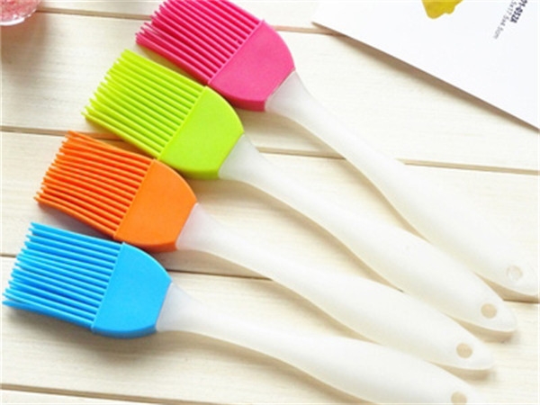 How to clean and store silicone oil brushes after use?