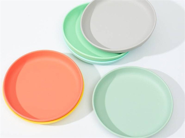 What should I do if silicone products become moldy?