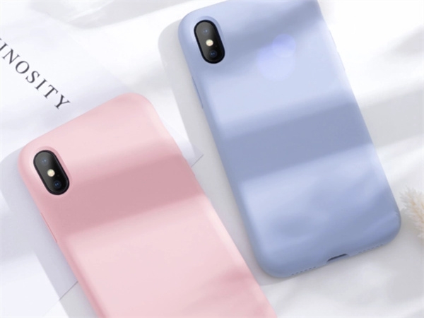 What should I do if the surface of the silicone phone case is dyed with color?