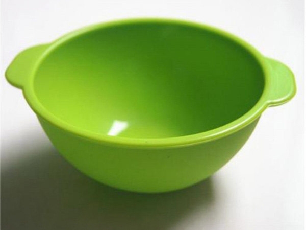 Is using silicone bowls harmful to the human body?
